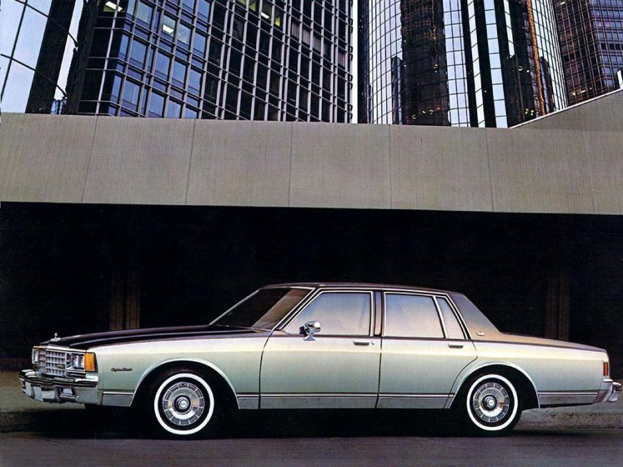  Chevrolet Caprice Classic 1977 года  (фото 8 из 12)